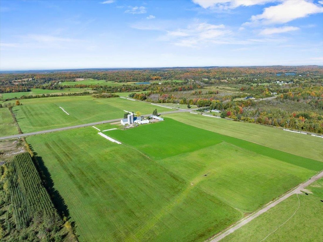 House in Medford, Wisconsin, United States 2 - 17787866