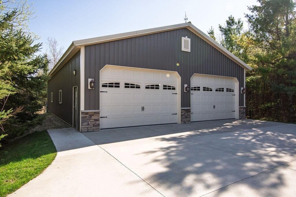 House in Hartford, Wisconsin, United States 3 - 17786320