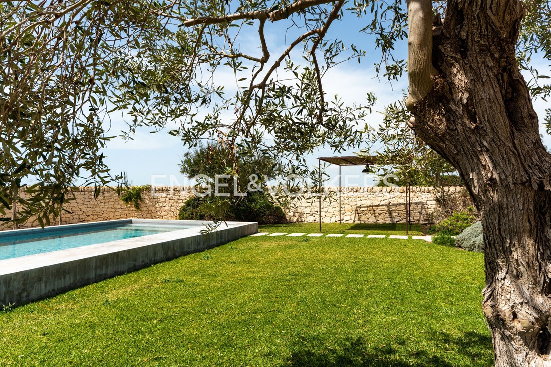 Villa in Portopalo di Capo Passero, Sicily, Italy 4 - 12482949