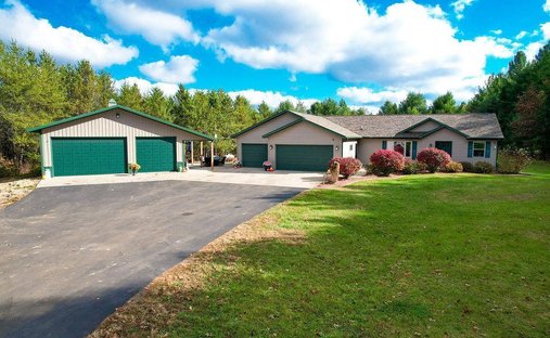 House in Wisconsin Dells, Wisconsin, United States 1