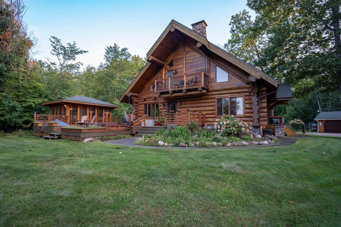 House in Oliver, Wisconsin, United States 1 - 17786964