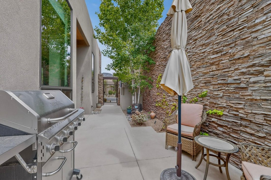 House in Albuquerque, New Mexico, United States 4 - 17792496