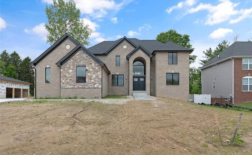 House in Commerce Charter Township, Michigan, United States 1