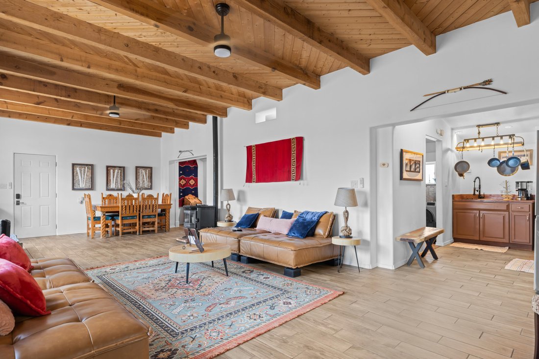 Bosque, New Mexico, United States 1 - 17792602