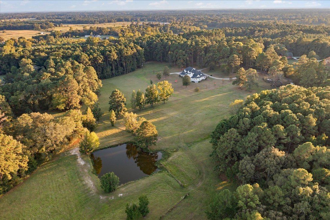 House in Carthage, Texas, United States 4 - 17792416