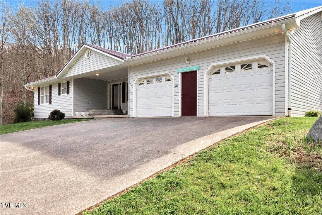 House in Rogersville, Tennessee, United States 1 - 17791252