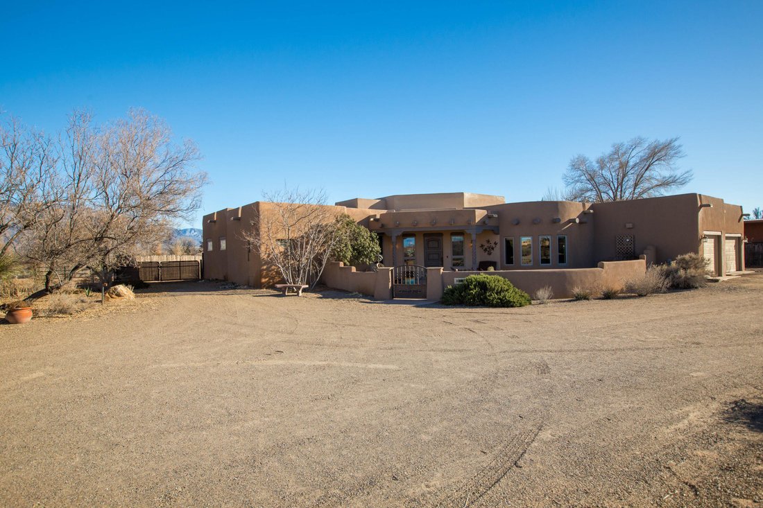 House in Corrales, New Mexico, United States 3 - 17792188