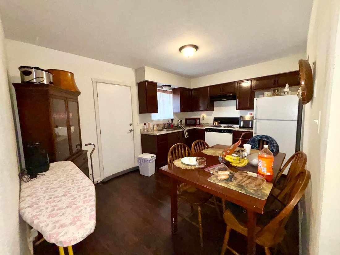 Los Lunas, New Mexico, United States 5 - 17792115