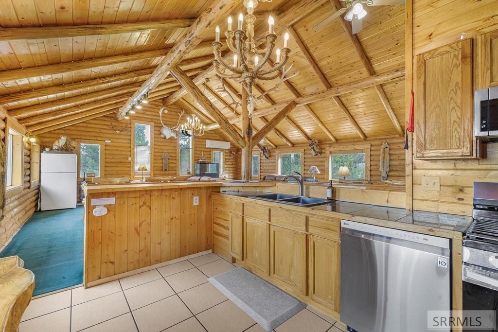 House in Island Park, Idaho, United States 4 - 17791958