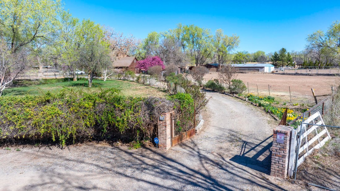 House in Corrales, New Mexico, United States 1 - 17792442