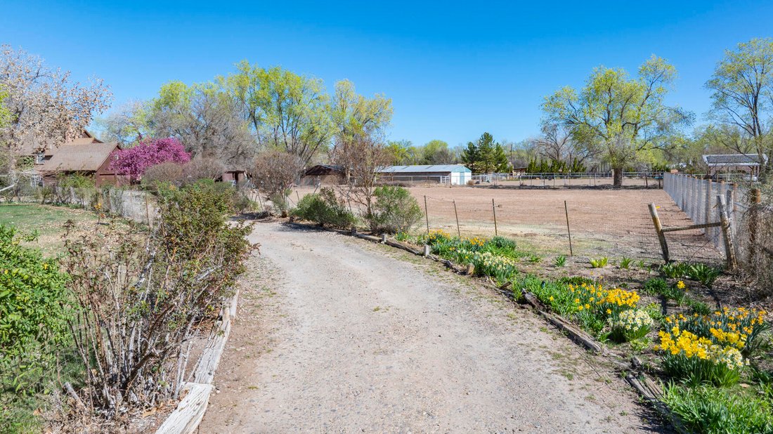 House in Corrales, New Mexico, United States 2 - 17792442