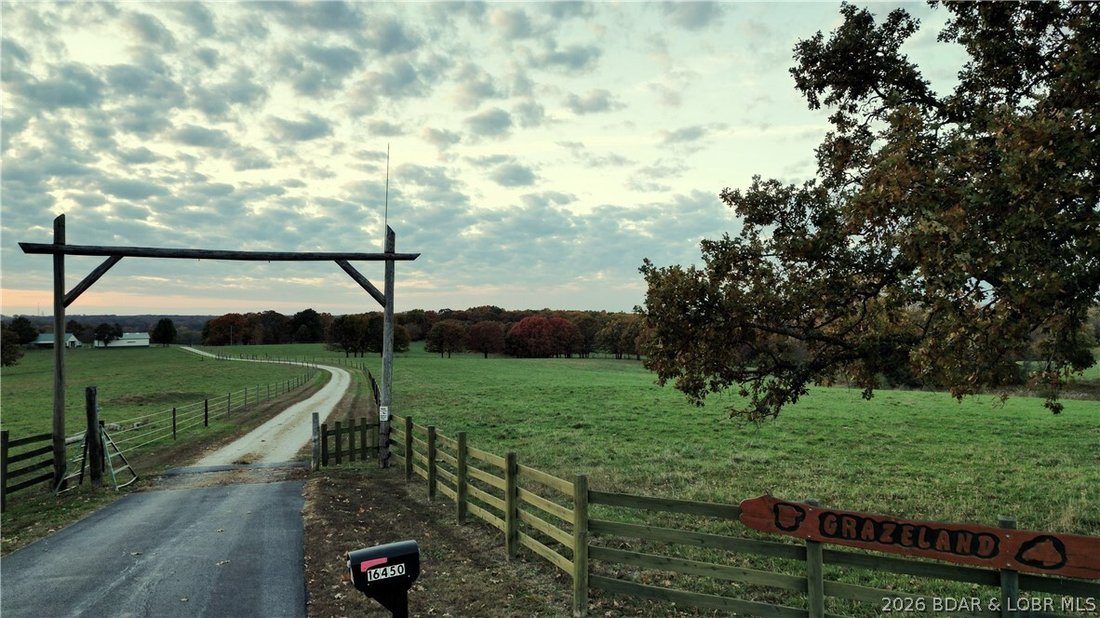 House in Versailles, Missouri, United States 4 - 17791651