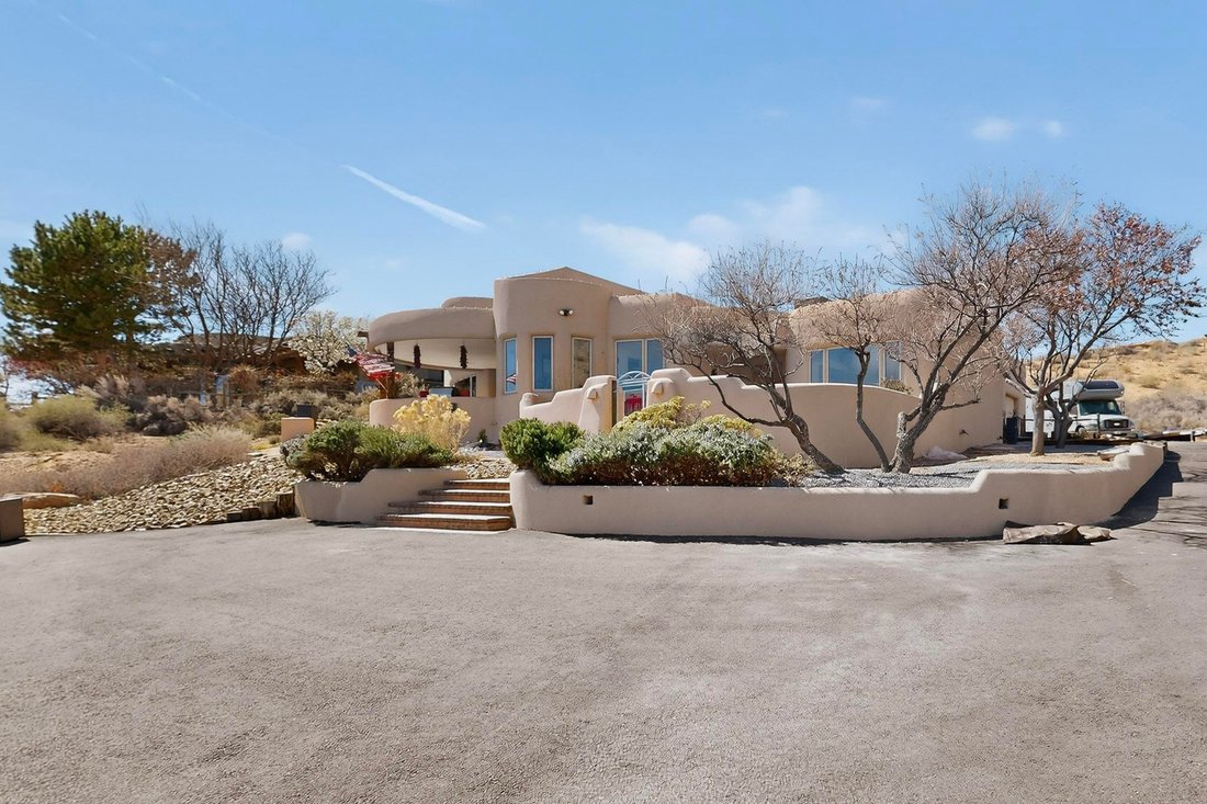House in Corrales, New Mexico, United States 2 - 17792458