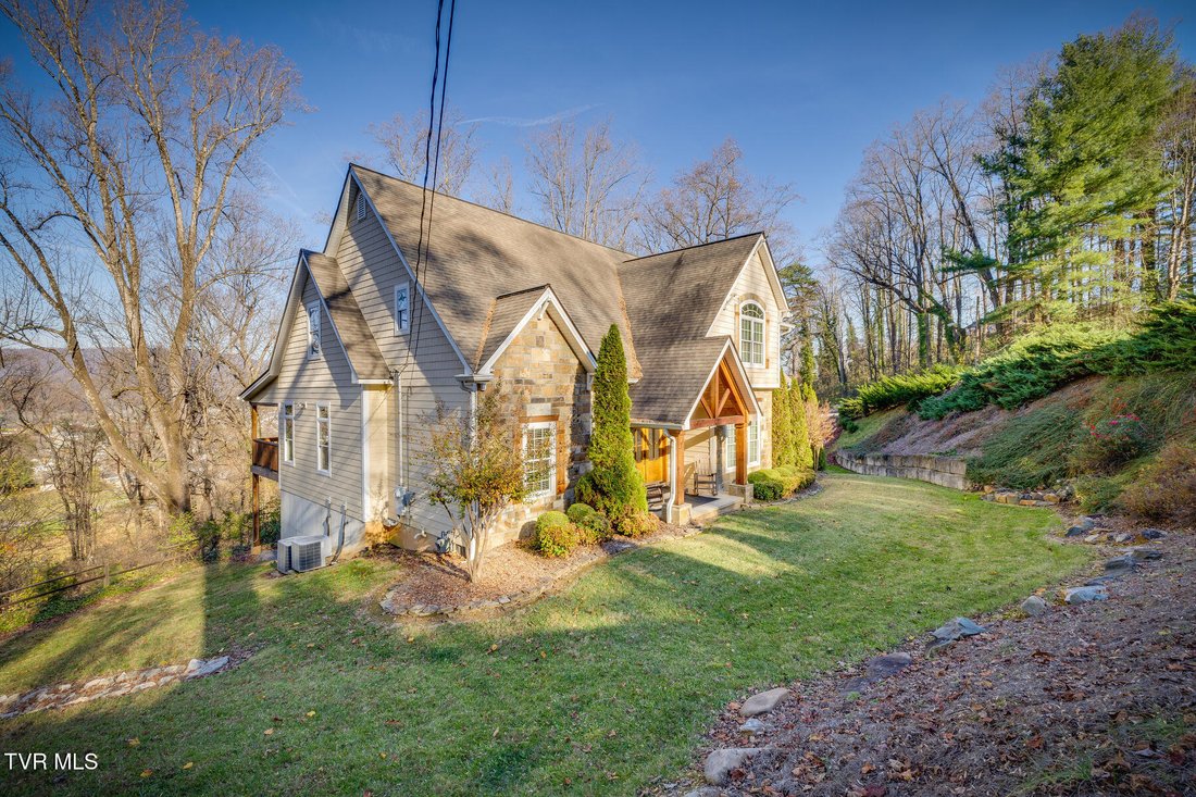 House in Elizabethton, Tennessee, United States 3 - 17791629