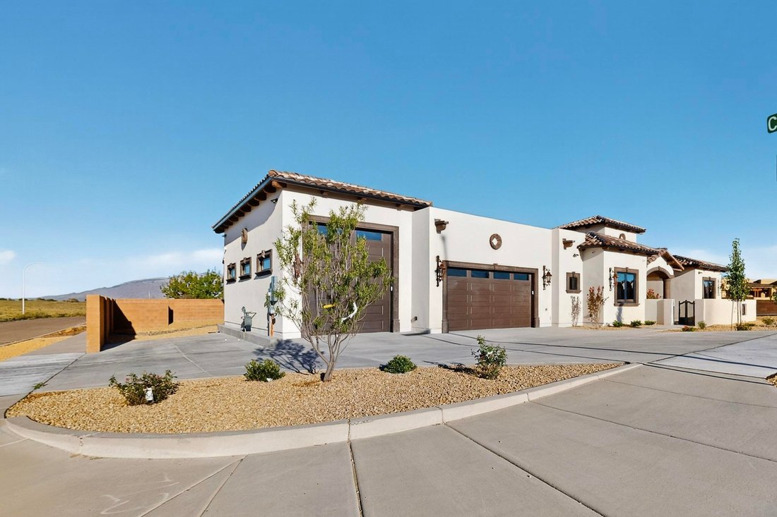 House in Albuquerque, New Mexico, United States 3 - 17792952