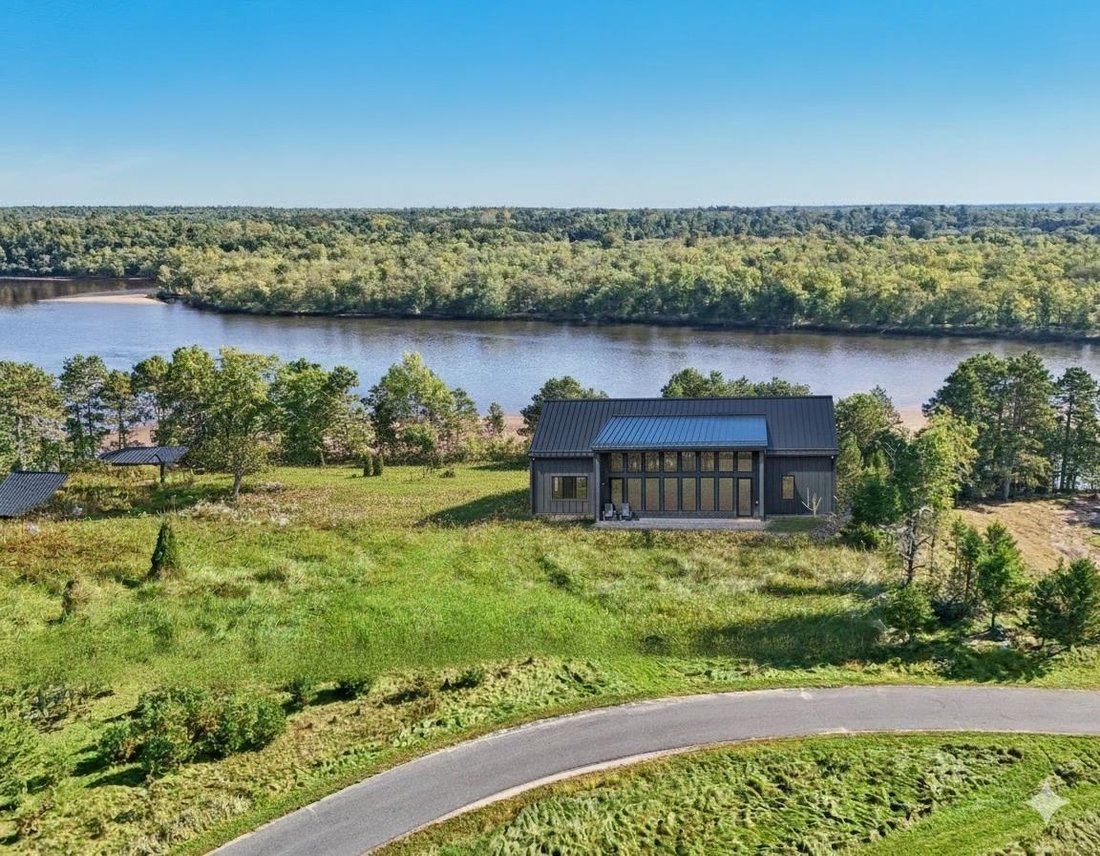 House in Lyndon Station, Wisconsin, United States 3 - 17792842