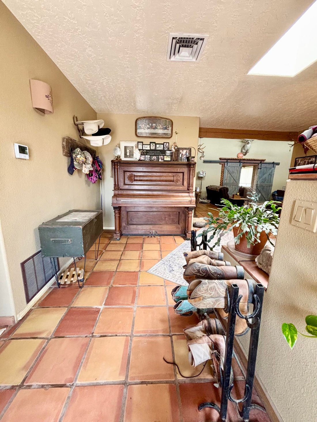 House in Veguita, New Mexico, United States 4 - 17792133