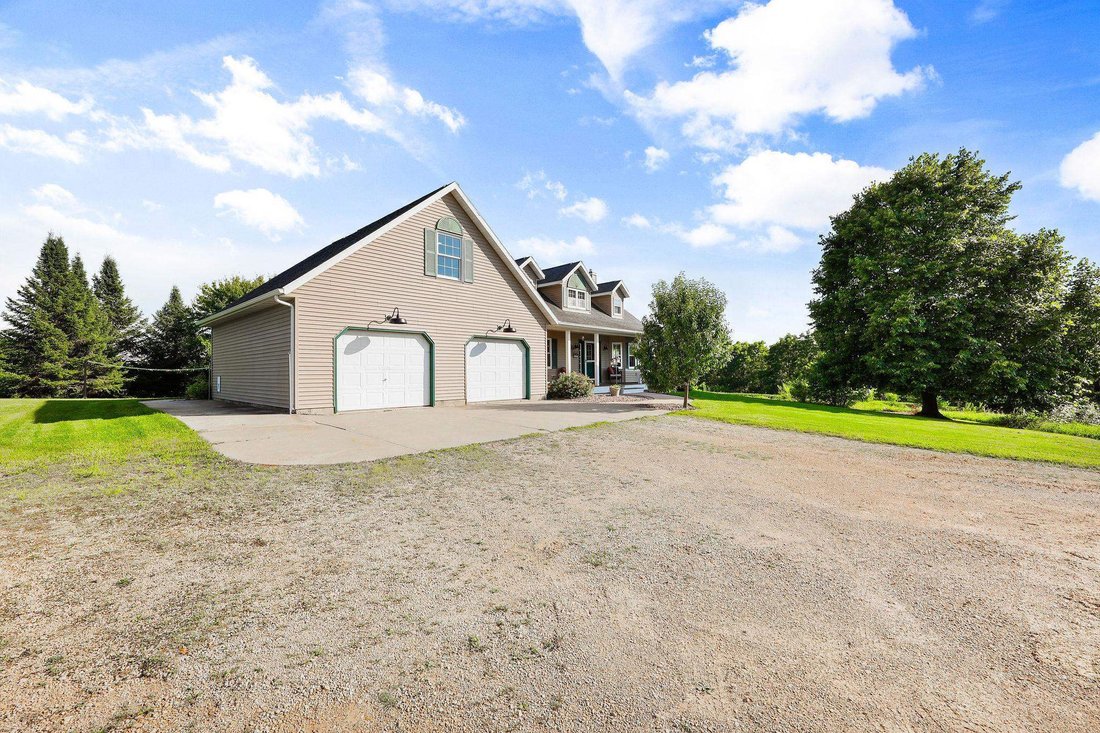 House in Mount Horeb, Wisconsin, United States 3 - 17793169