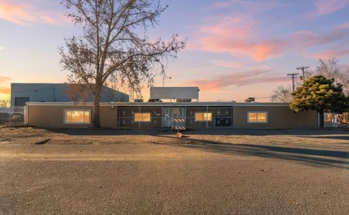 House in Los Ranchos de Albuquerque, New Mexico, United States 1