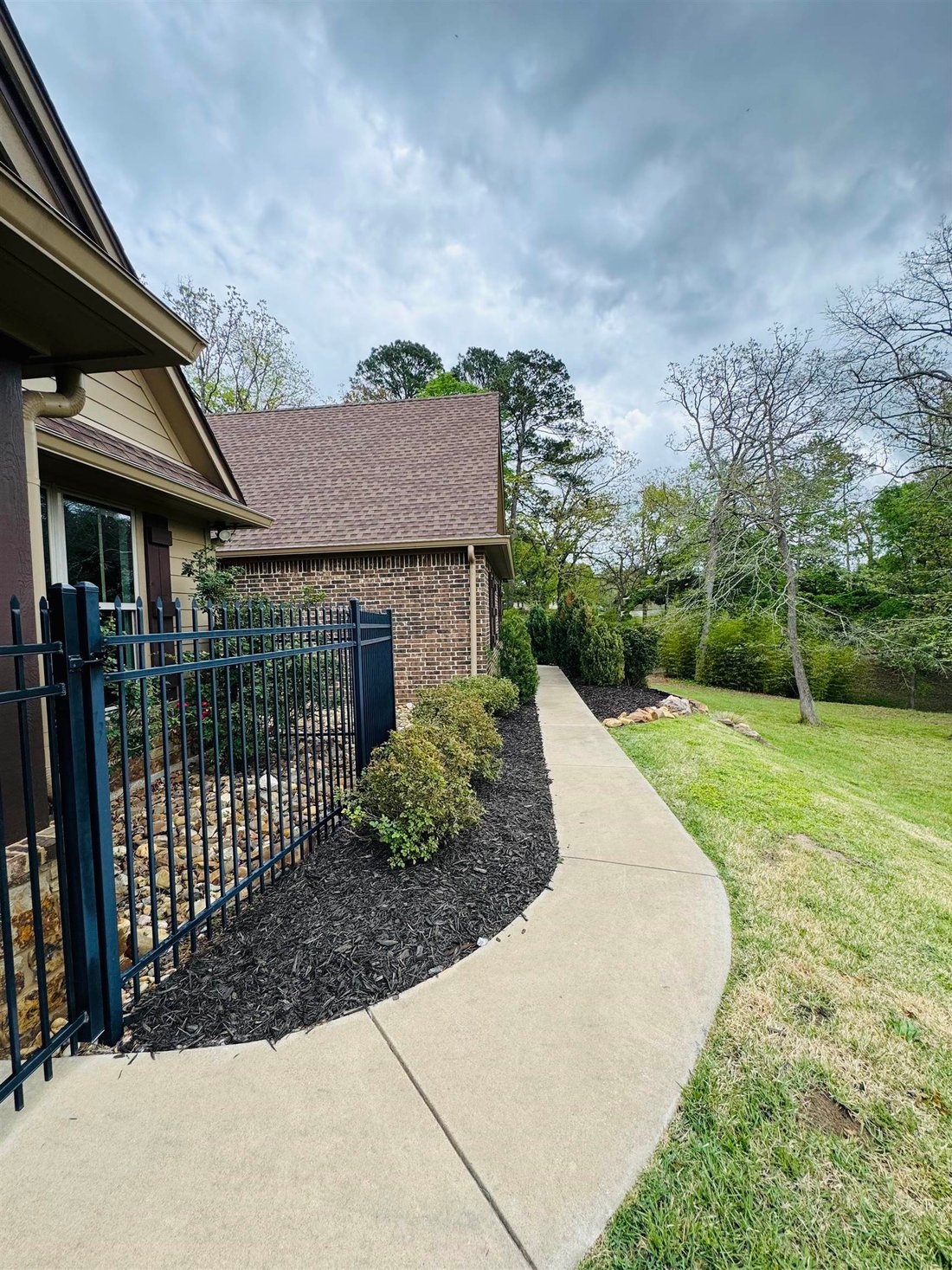 House in Gladewater, Texas, United States 5 - 17792080
