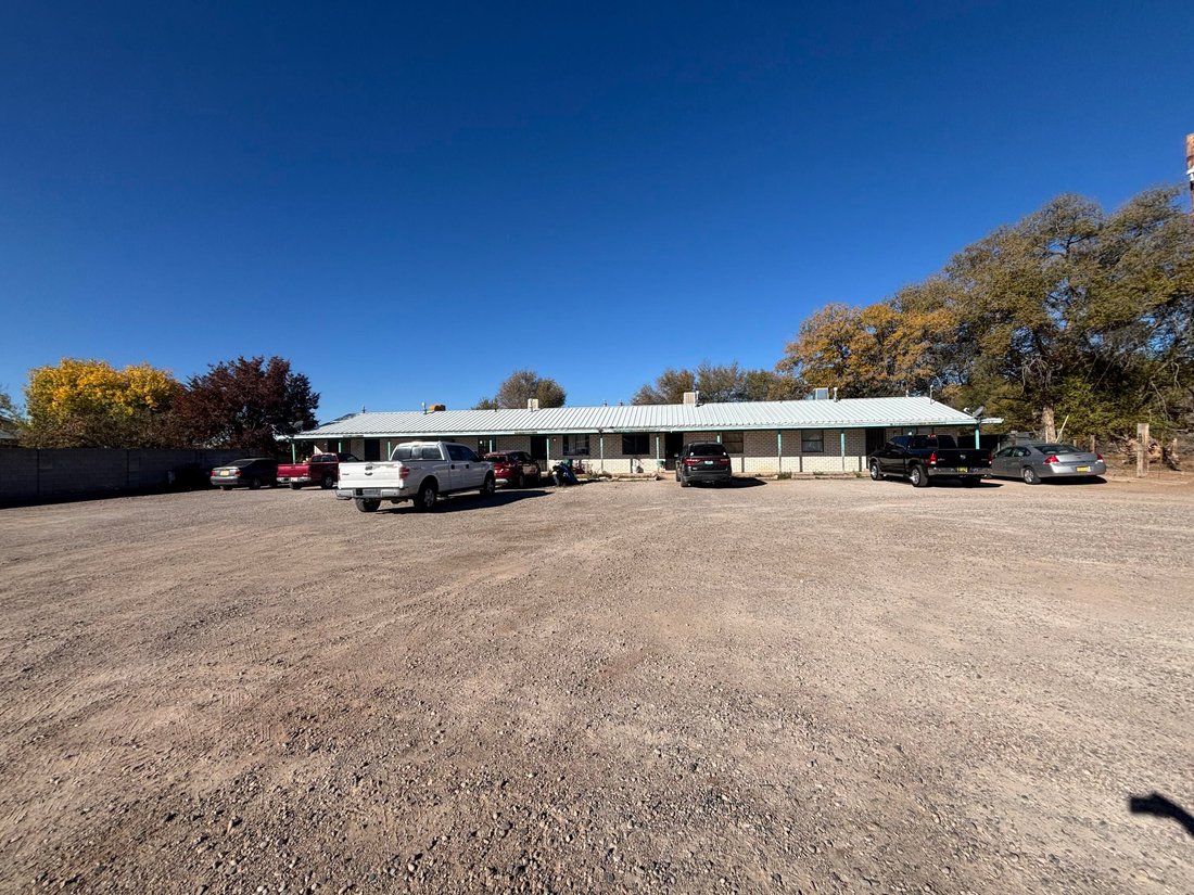 Los Lunas, New Mexico, United States 1 - 17792115