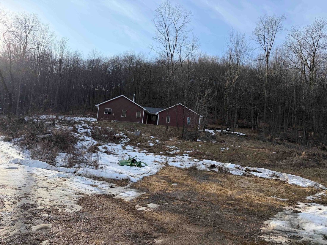 House in Sparta, Wisconsin, United States 1 - 17792847