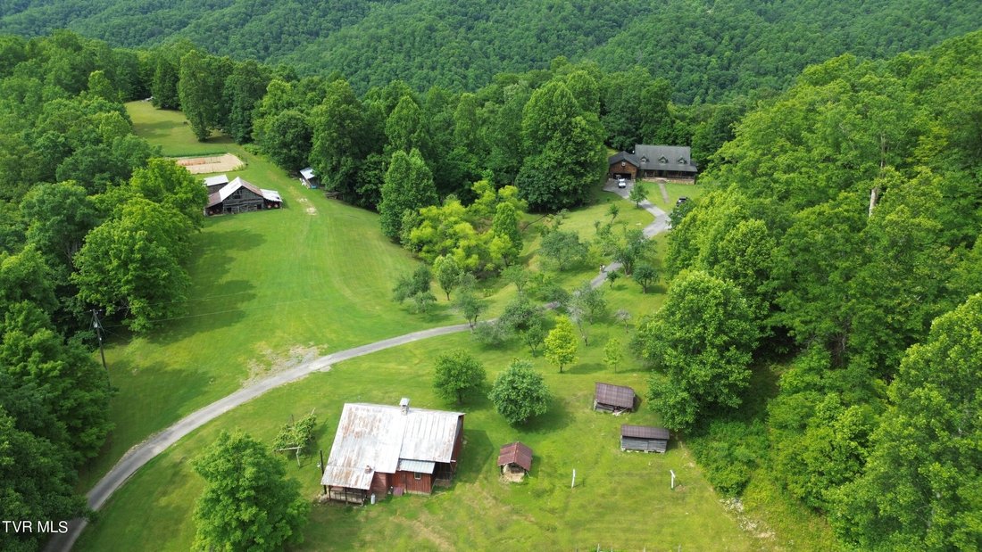 House in Birchleaf, Virginia, United States 1 - 17791560
