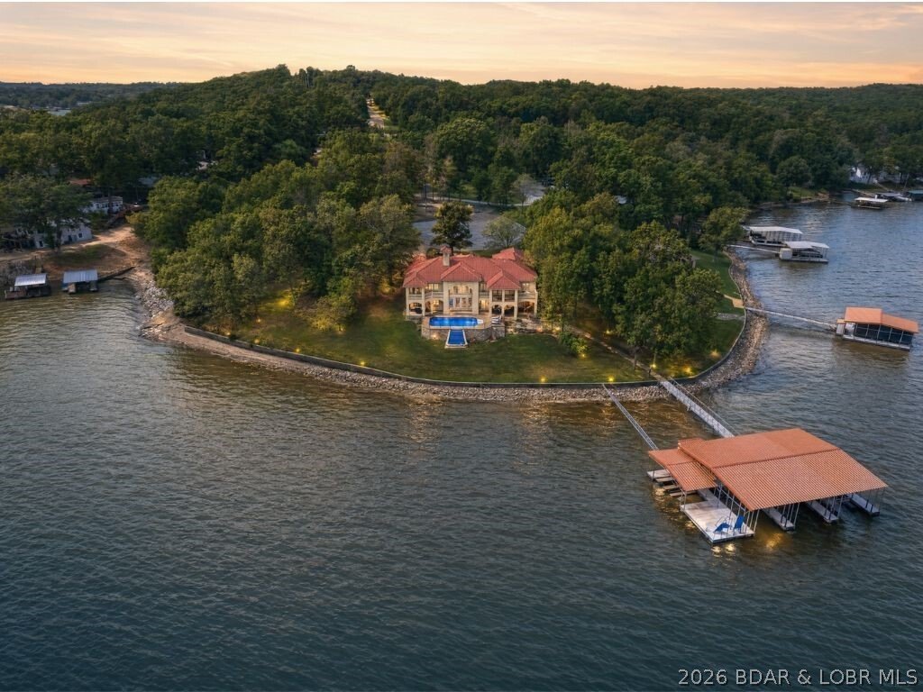 House in Sunrise Beach, Missouri, United States 1 - 17791945
