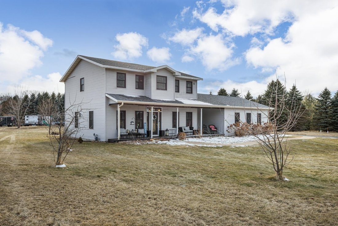 House in Delavan, Wisconsin, United States 1 - 17792676