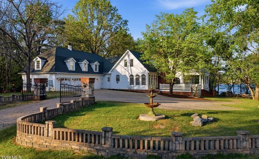 House in Elizabethton, Tennessee, United States 1