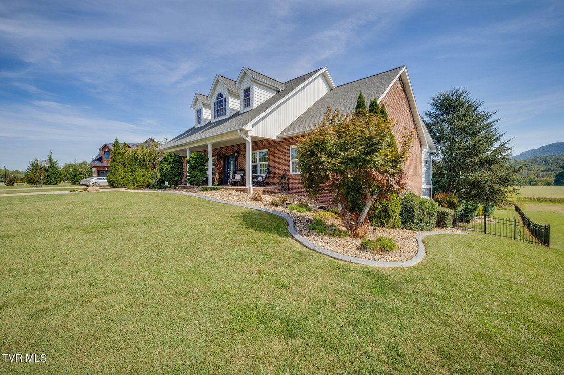 House in Church Hill, Tennessee, United States 4 - 17792105