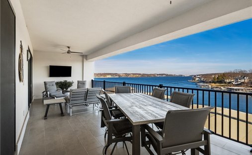 Condo in Sunrise Beach, Missouri, United States 1