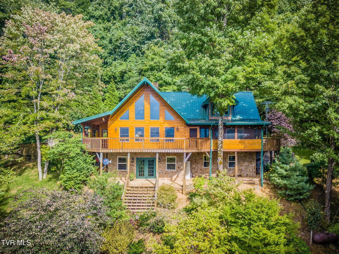 House in Flag Pond, Tennessee, United States 2 - 17792494
