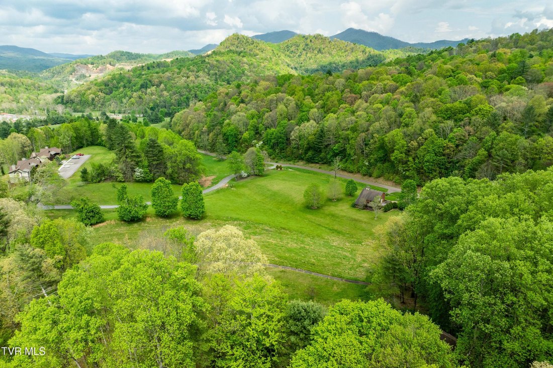 House in Mountain City, Tennessee, United States 4 - 17792001