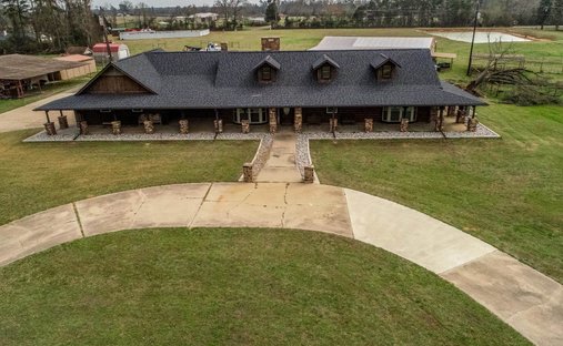 House in Carthage, Texas, United States 1