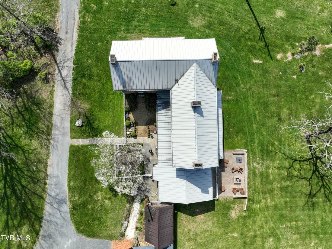 House in Bristol, Tennessee, United States 3 - 17792669