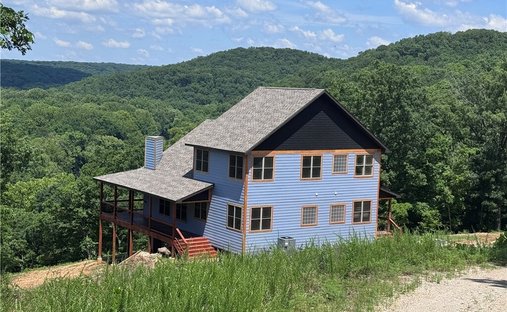 House in Roach, Missouri, United States 1