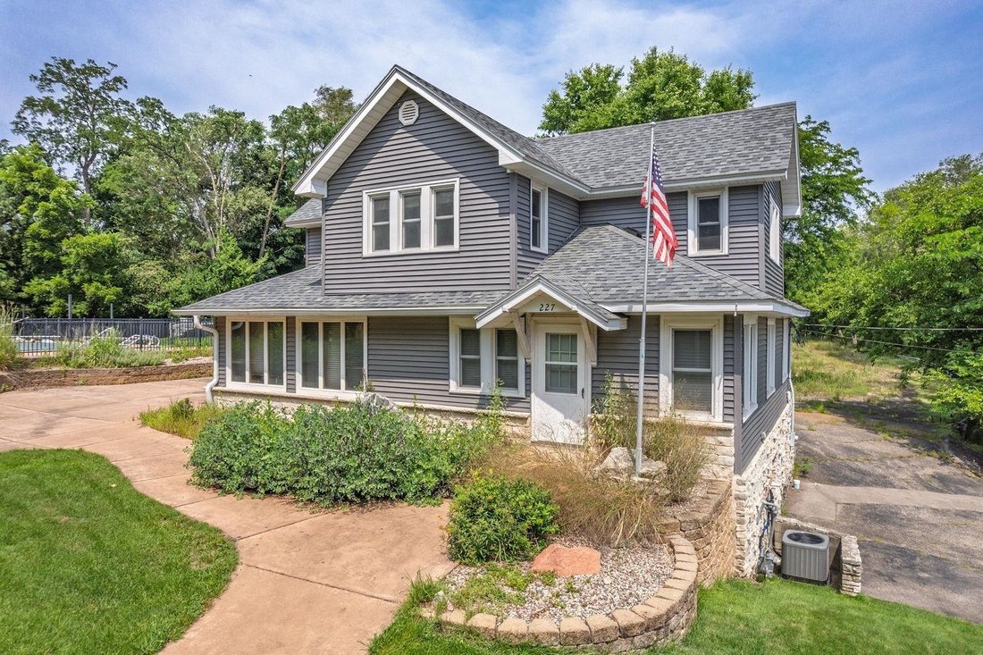 House in Wisconsin Dells, Wisconsin, United States 4 - 17792686