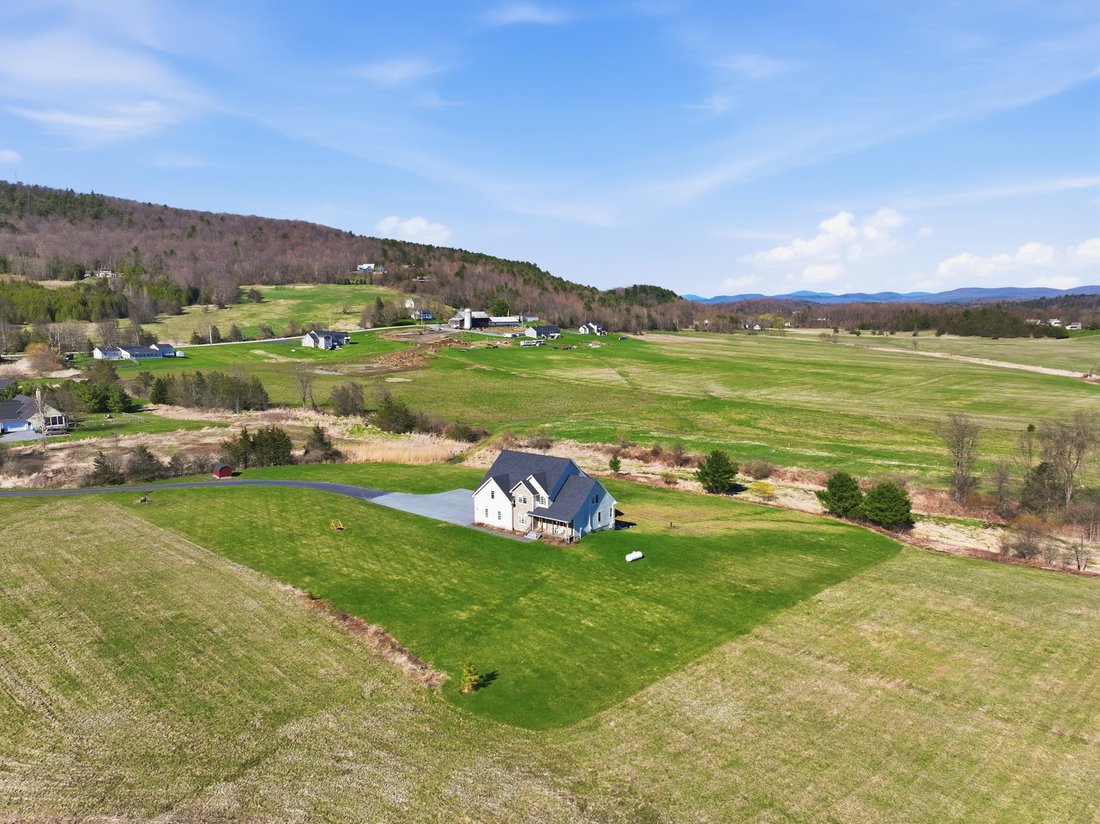 House in Charlotte, Vermont, United States 2 - 17792437