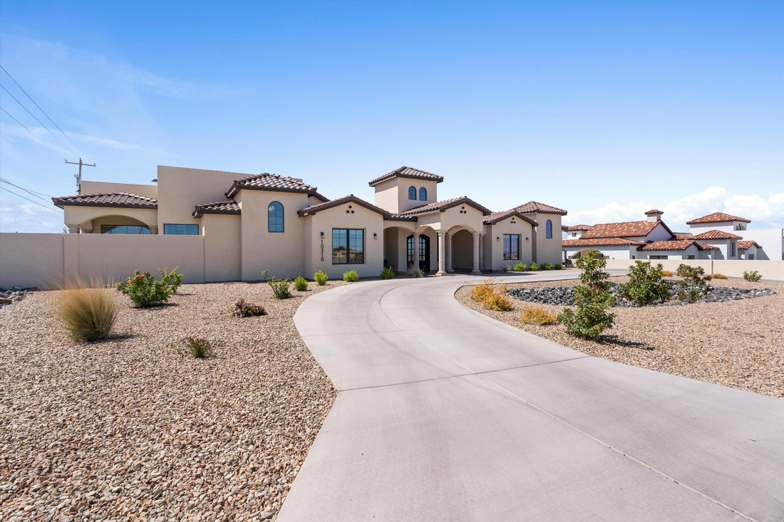 House in Albuquerque, New Mexico, United States 2 - 17792088