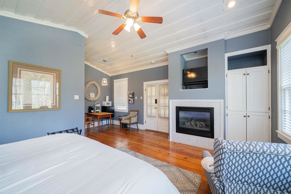 House in Karnack, Texas, United States 4 - 17792714
