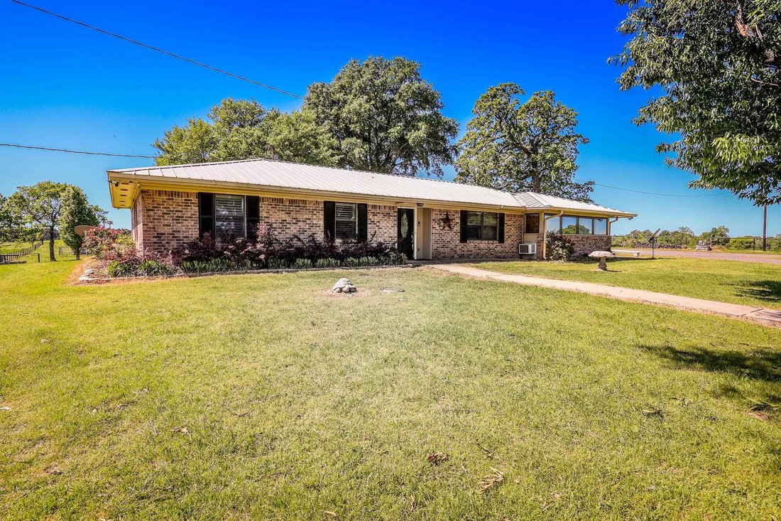 House in Carthage, Texas, United States 2 - 17792079