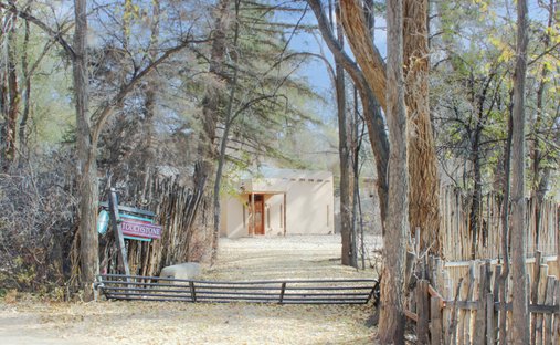 House in Taos, New Mexico, United States 1