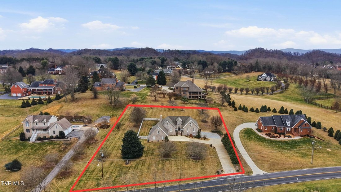 House in Bristol, Tennessee, United States 3 - 17791376