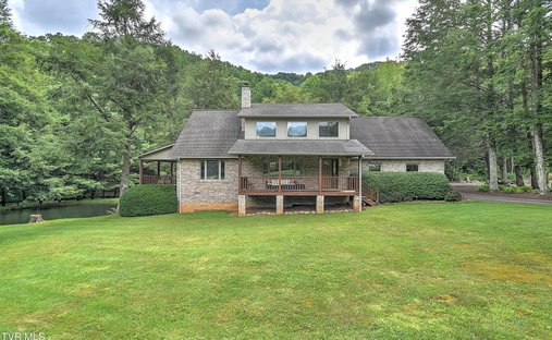 House in Roan Mountain, Tennessee, United States 1