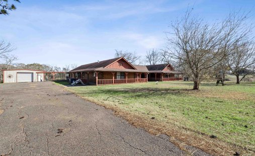 House in Garrison, Texas, United States 1