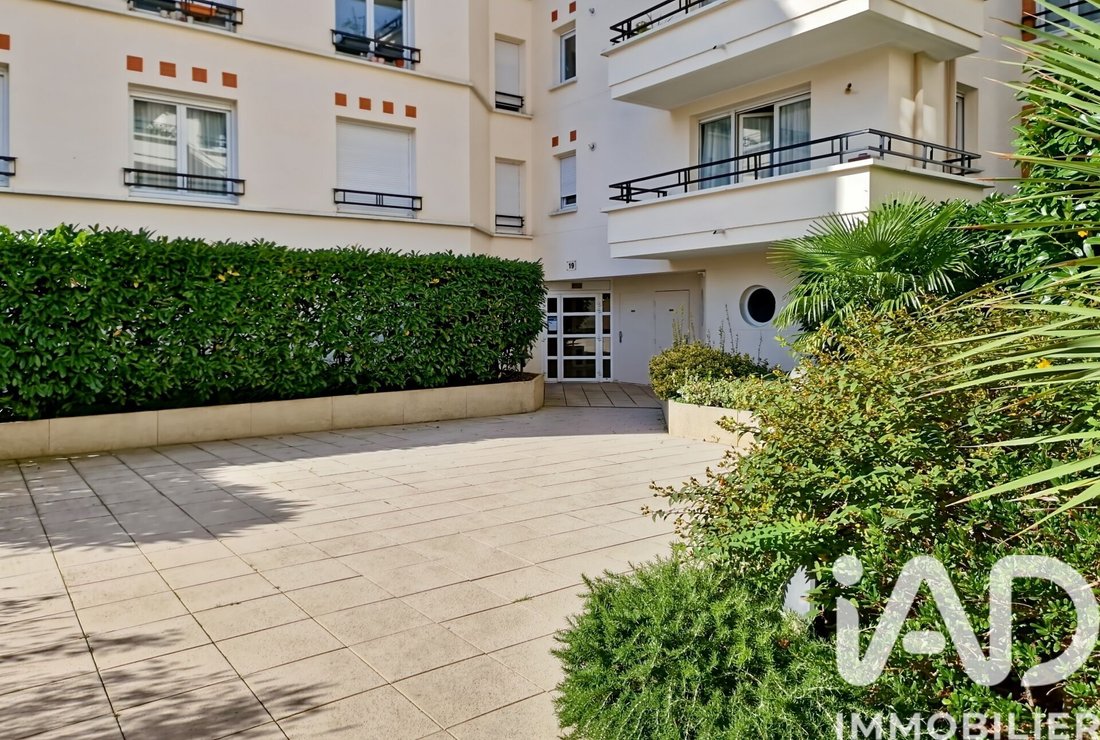 Apartment in Plateau Ouest, Suresnes, France 2 - 17797212