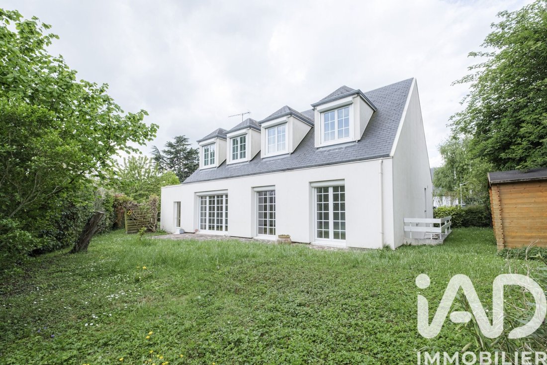House in Montlignon, Ile-de-France, France 1 - 17797265