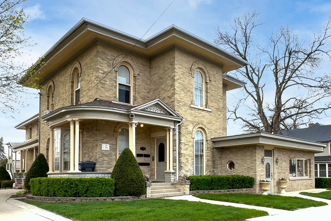 Columbus, Wisconsin, United States 1 - 17793013