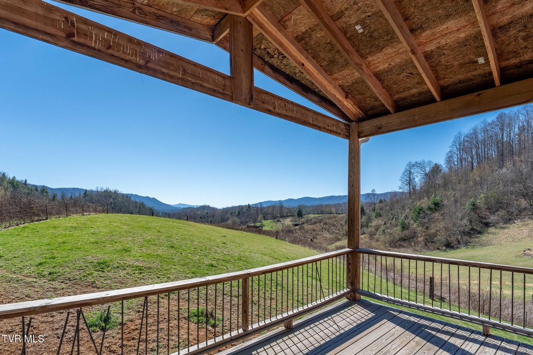 House in Mountain City, Tennessee, United States 3 - 17792140